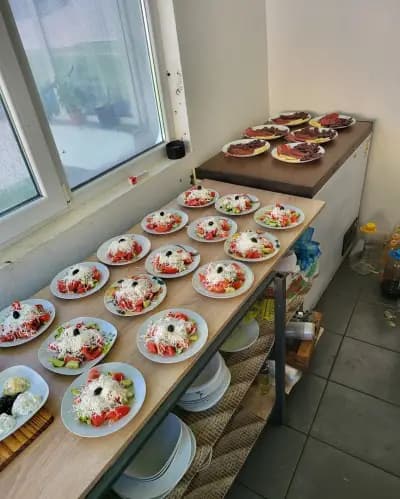 Снек Бар Мими и Анни