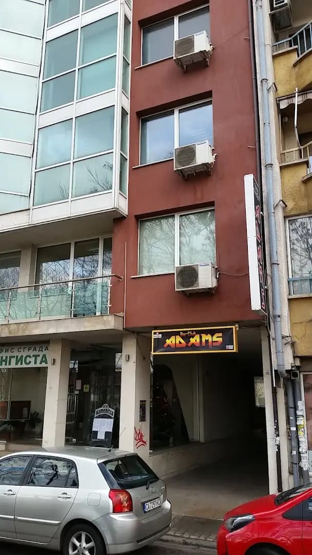 Адамс Реборн