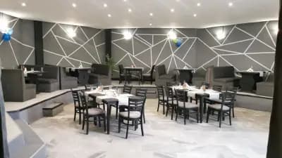 Black Bar & Dinner