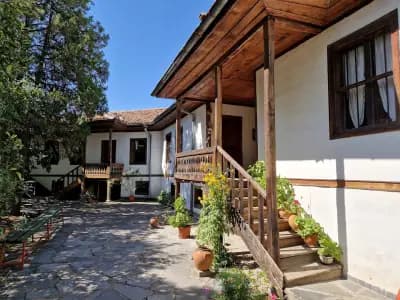 Дом на традициите