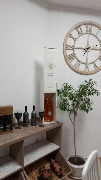 SAKAR wine shop & tasting room
