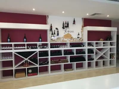 SAKAR wine shop & tasting room
