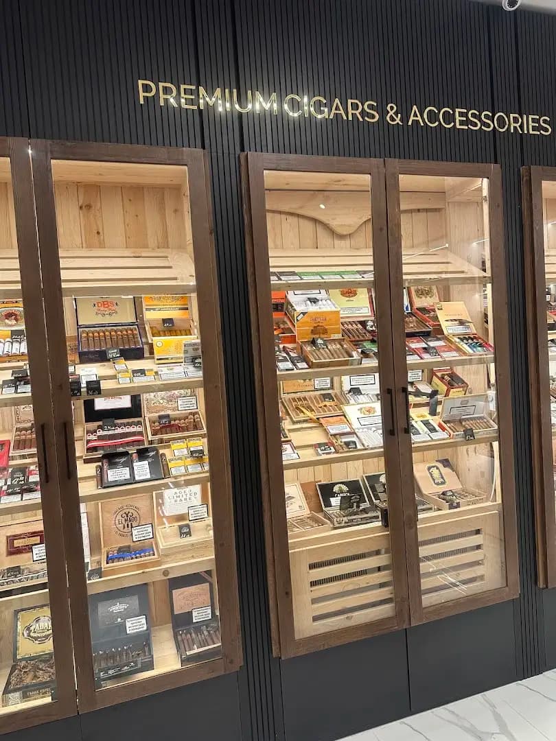 AMARONE liquor & cigar boutique