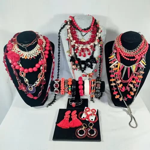 Vintage Jewelry Art Shop