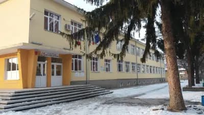 Средно училище „Методий Драгинов“