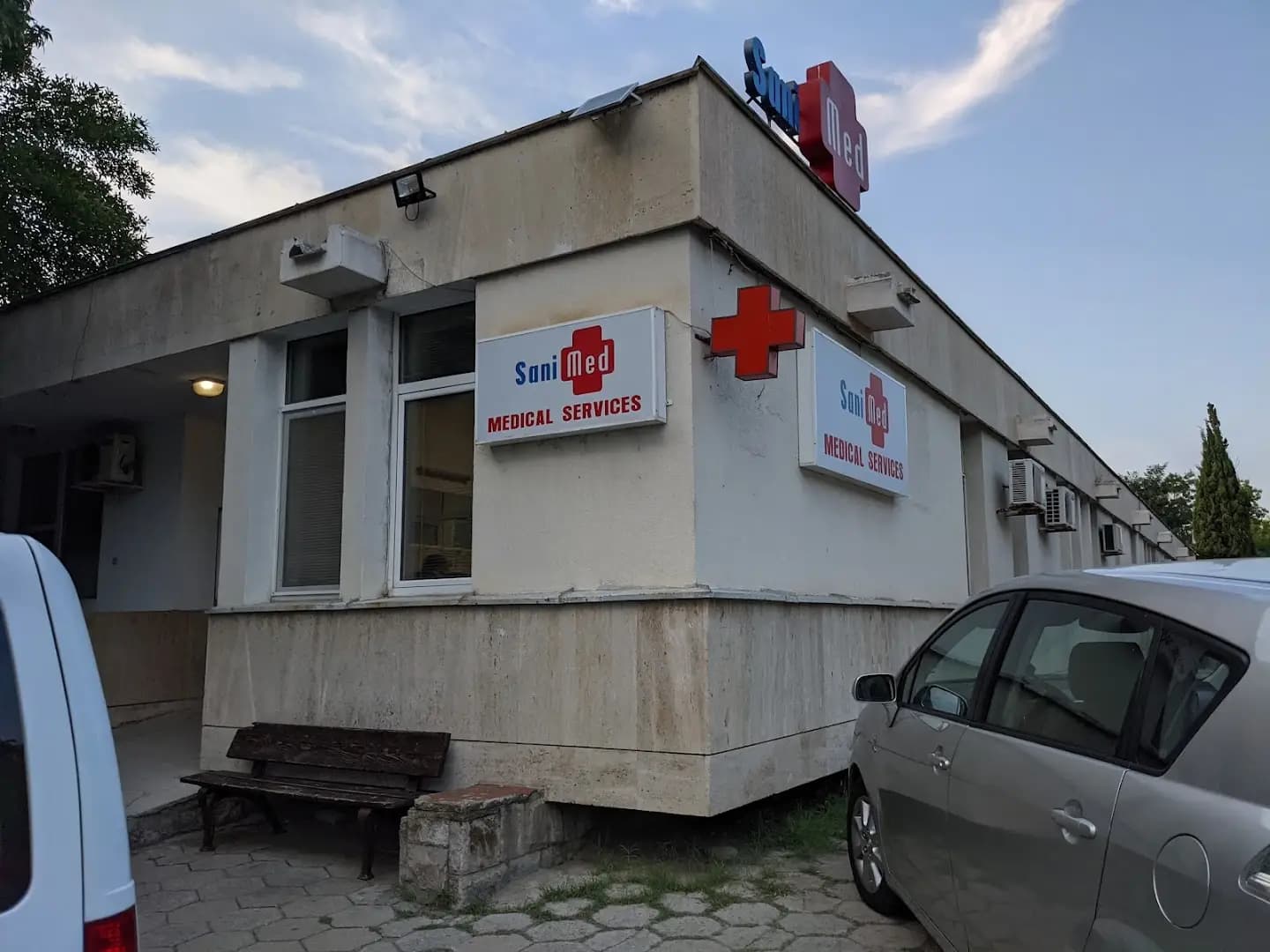 Медицински Център Слънчев Бряг Д-р Д. Пеев ЕООД