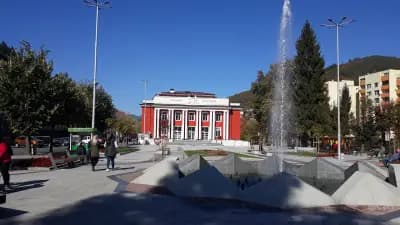 Община Мадан