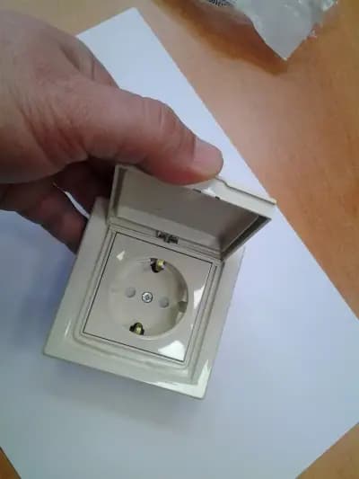 ФЕНИКС ЛАЙТ ООД