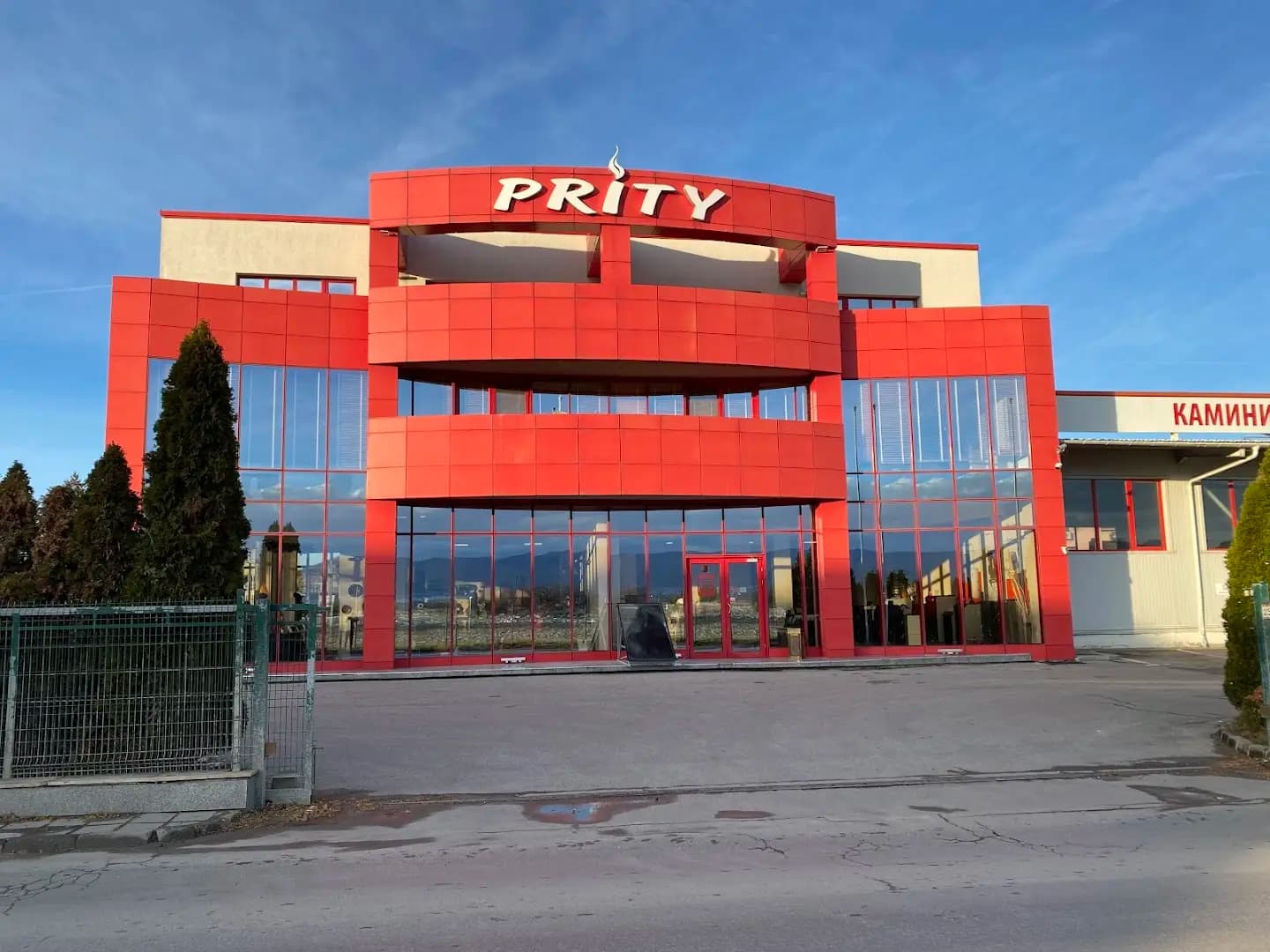 Камини Прити Потъри ООД