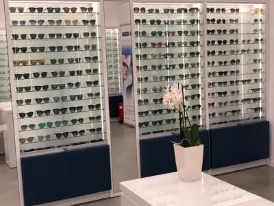 Joy Optics - Mall Rousse, партер