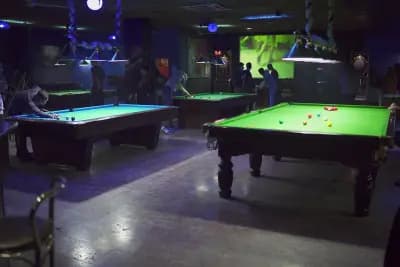 Billiard Club - Motiv8