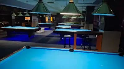 9 Ball Billiards Club