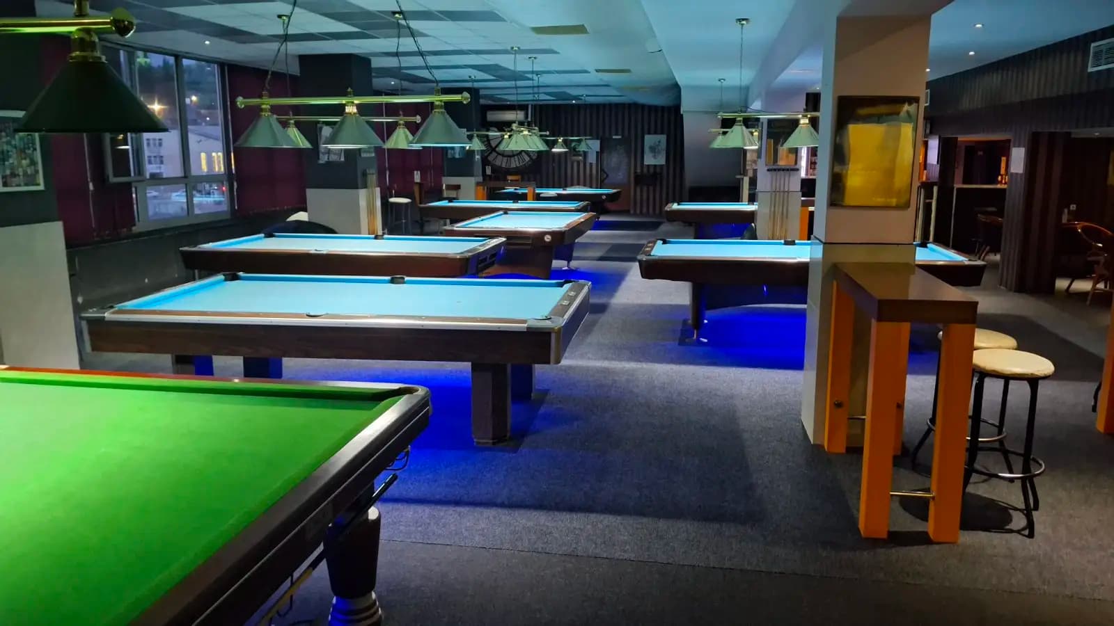 9 Ball Billiards Club