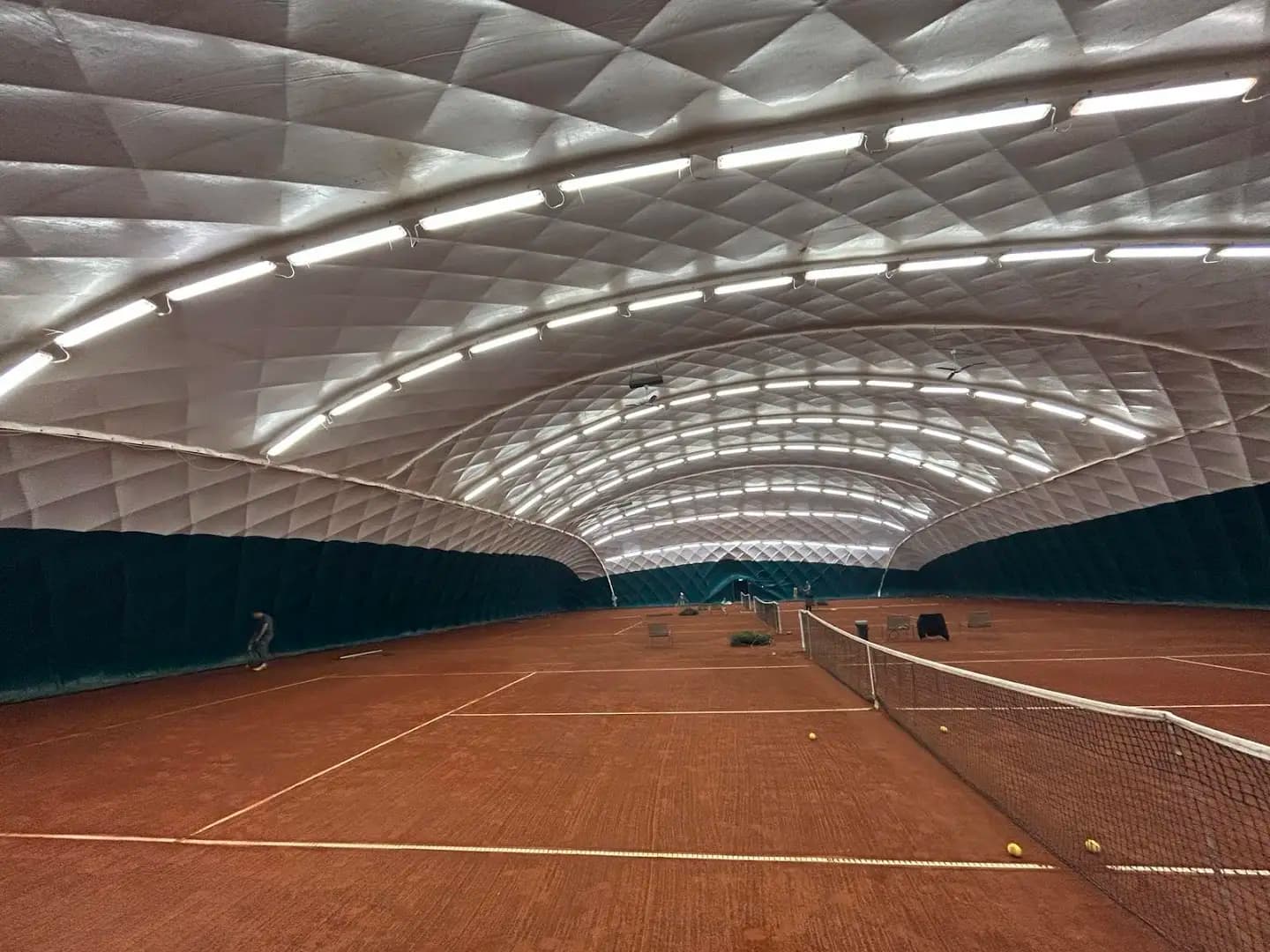 Max Pro Tennis and Padel Club / Тенис и падъл клуб Макс Про