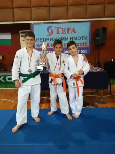 Спортна Зала Дружба