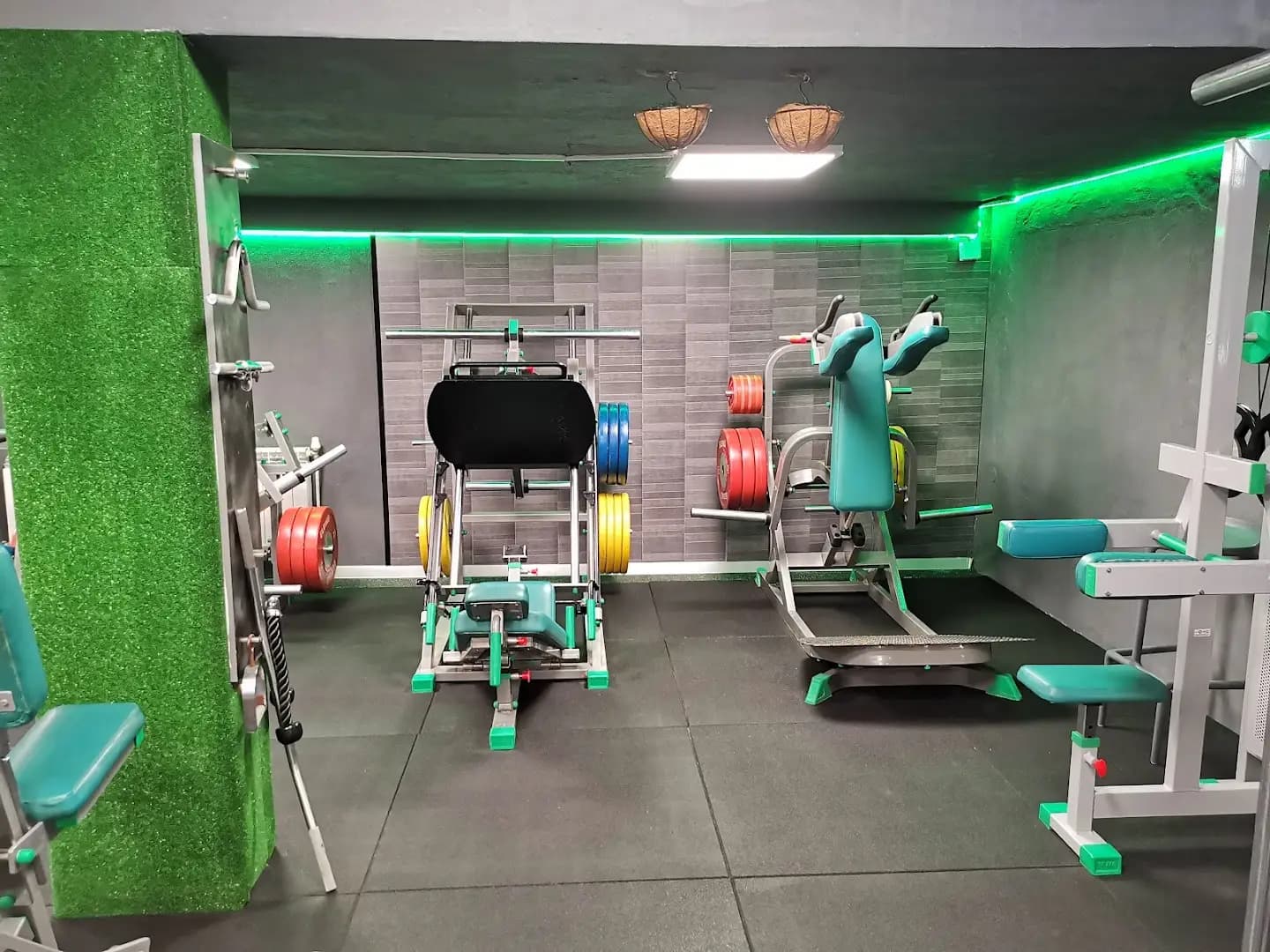 фитнес студио за персонални тренировки MD Gym Studio
