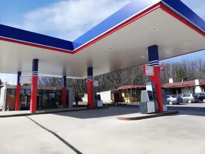 Бензиностанция FAR Petroleum