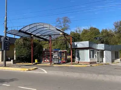 Бензиностанция Симона