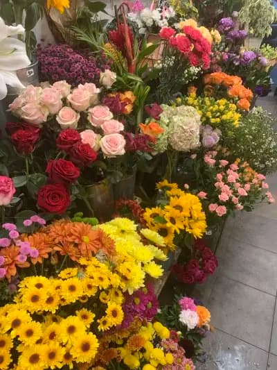 Магазин за цветя "Кажи го с цветя"