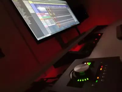 Overtone Recording Studio / Звукозаписно студио