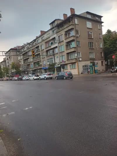 МЦ „Д-р Гунев“ д-р Ангел Налбански