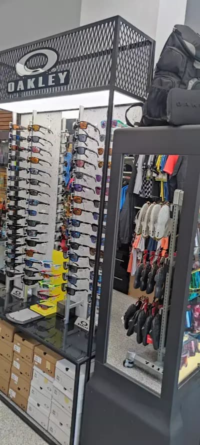 SNOW LIMIT shop and rent