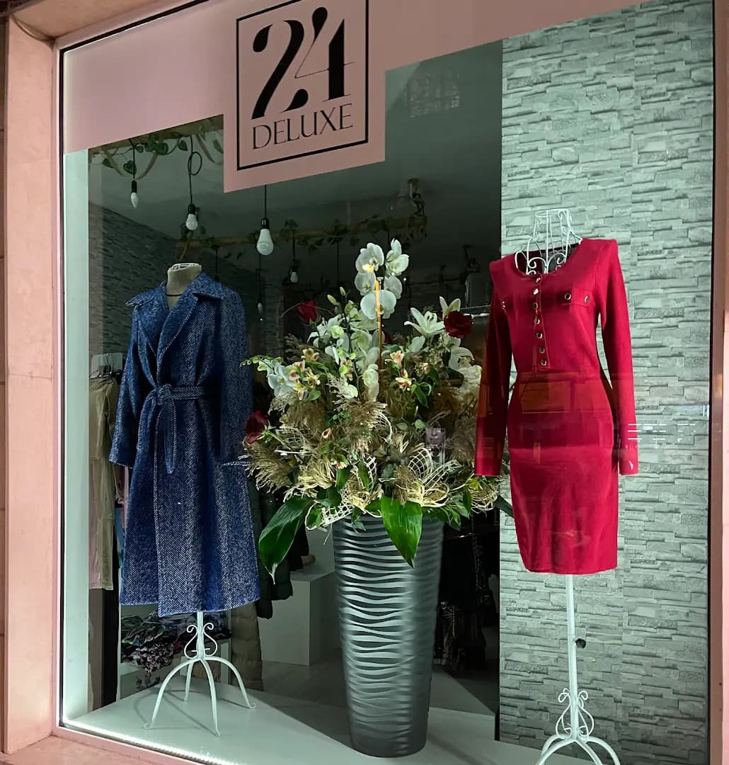 24 DELUXE