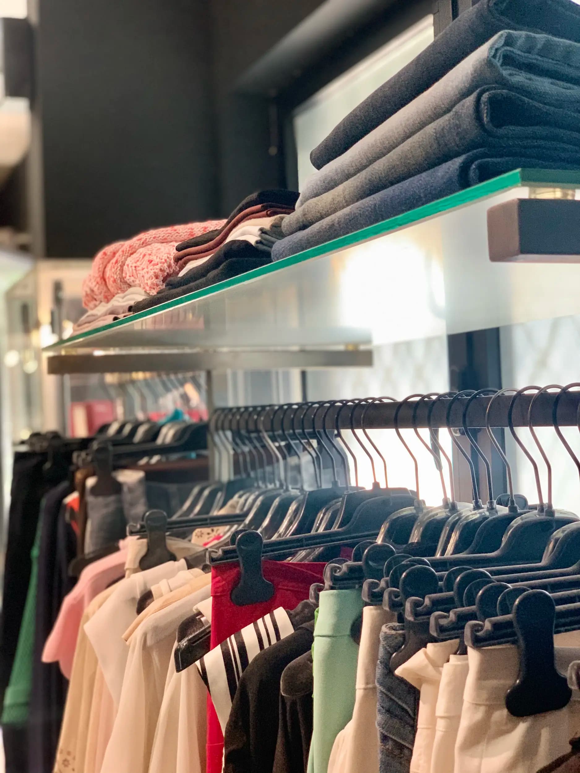 "EPISODE" Fashion Boutique