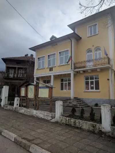 Кметство Брежани