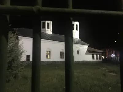 Църква Свети Арахангел Михаил