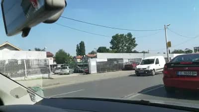Авточасти ЕООД (Италианеца)