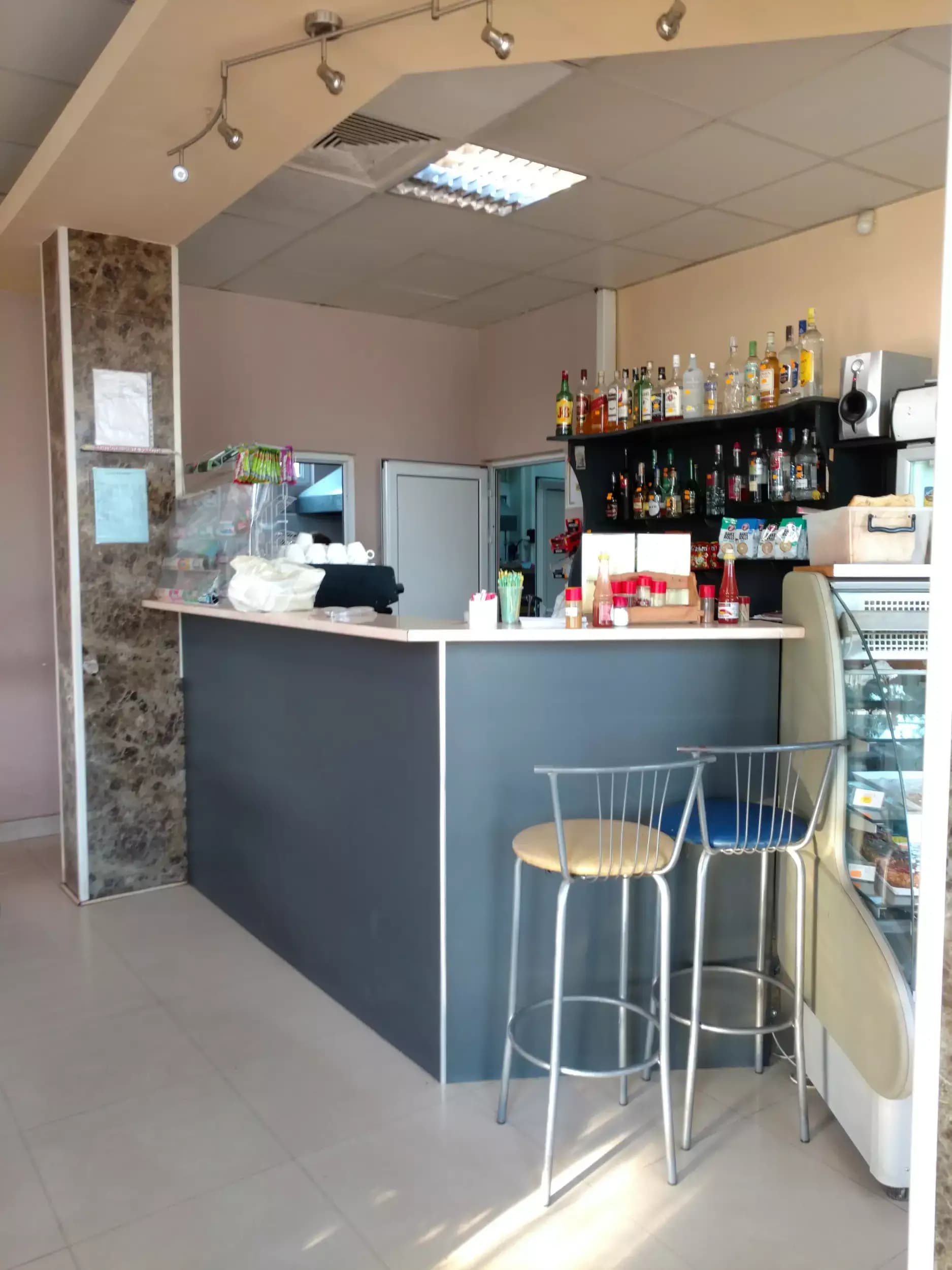 Кафене и заведение за бързо хранене