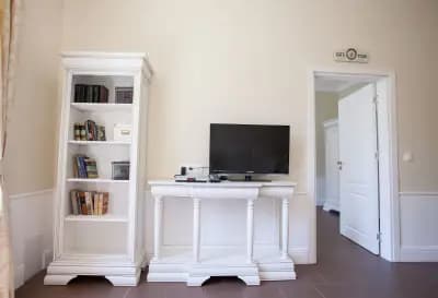 Presidency House Self Check-in Apartments