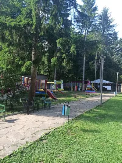 Вила "Пазачница"