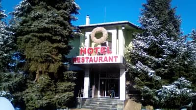 Хотел Русе Комплекс Рай - Ресторант и Басейн