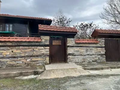 Стальовата къща