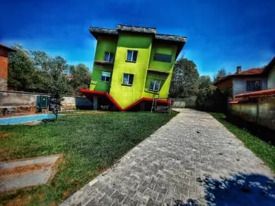 Обърнатата Къща