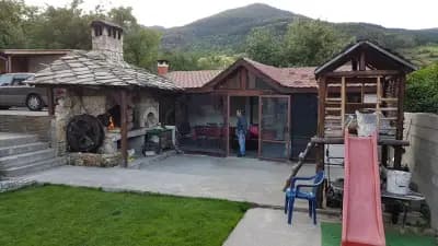 Къща за гости „Карина“