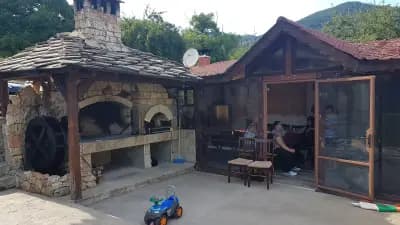 Къща за гости „Карина“
