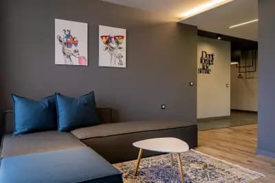 City Art Luxury Living Free Parking