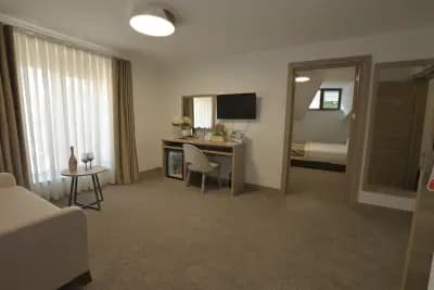 Evelin Deluxe House