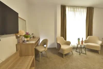 Evelin Deluxe House
