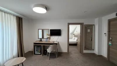 Evelin Deluxe House