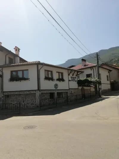 Апартхотел „Свети Никола”