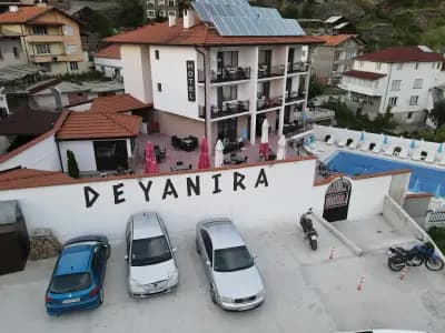 Хотел "Деянира"