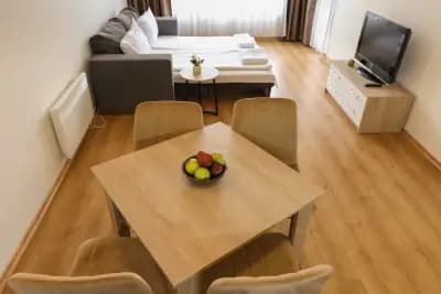 Green Wood Resort Apartments