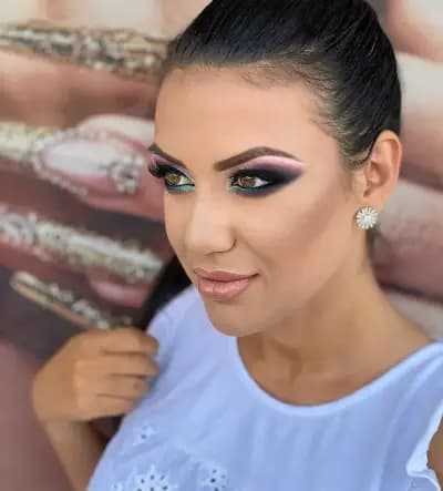 VESSY MAKEUP & BEAUTY