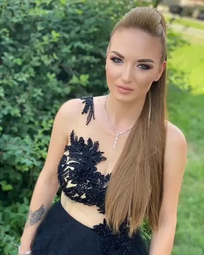 VESSY MAKEUP & BEAUTY