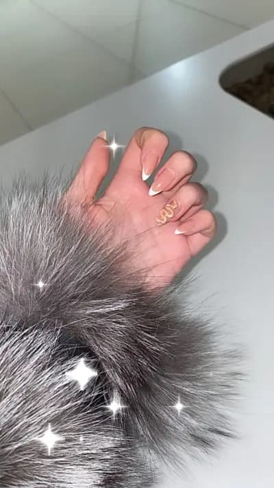 DG Nails