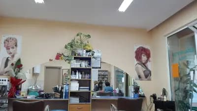 УЧЕБЕН ЦЕНТЪР МЕЛАНИ | Курсове в Пловдив | Курс по фризьорство Пловдив | Курс микроблейдинг | Курс маникюр и педикюр